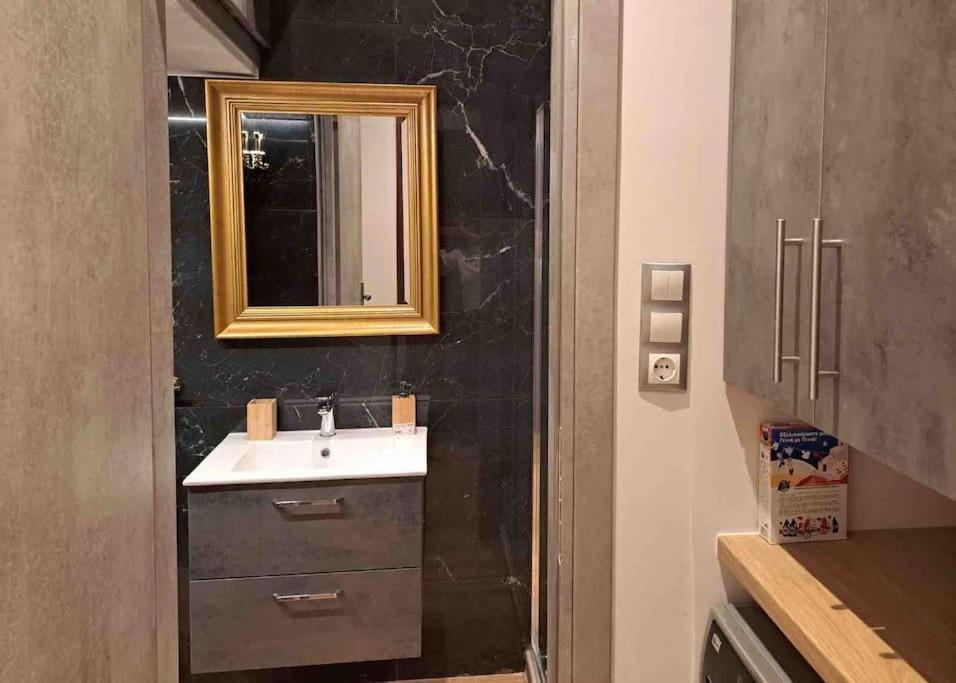 Royal Blue Grand Suite No 4 Piraeus Port Esterno foto